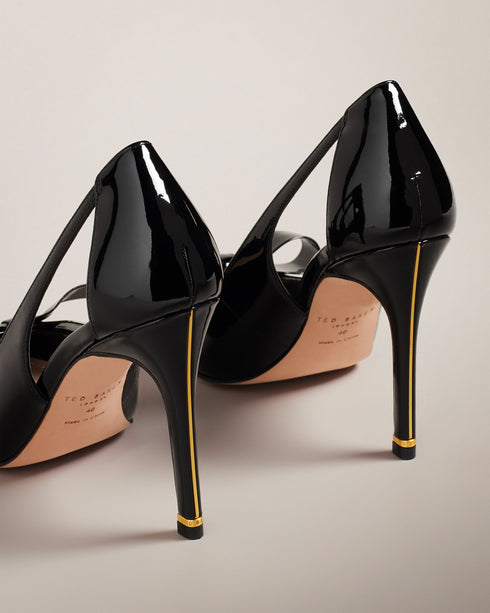ORLINEY-Shoes-Introducing a fun twist on the classic court heel: it's ORLINEY. The patent leather finish and pointed toe keep it chic, whilst the cut-out sides and bow embellishment add eye-catching detail. We can't think of a better way to add flair to your formal fits. Court heels Patent leather Bow embellishment Cut-out side detail Pointed toe Slip on Golden heel detail and logo engraved band- Ted Baker Romania